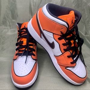 AIR JORDAN 1 “Turf Orange”